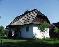 Rouben dm s venkovn hlinnou omtkou, Muzeum Sighetu Marmației, Rumunsko.